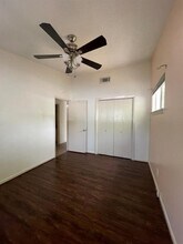 2511 Sherwood Ln in Austin, TX - Building Photo - Building Photo