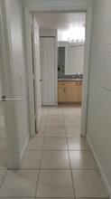 2430 Centergate Dr, Unit 106 in Miramar, FL - Building Photo - Building Photo