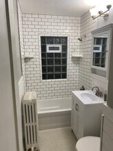 3923 Upton Ave N, Unit 2 in Minneapolis, MN - Foto de edificio - Building Photo