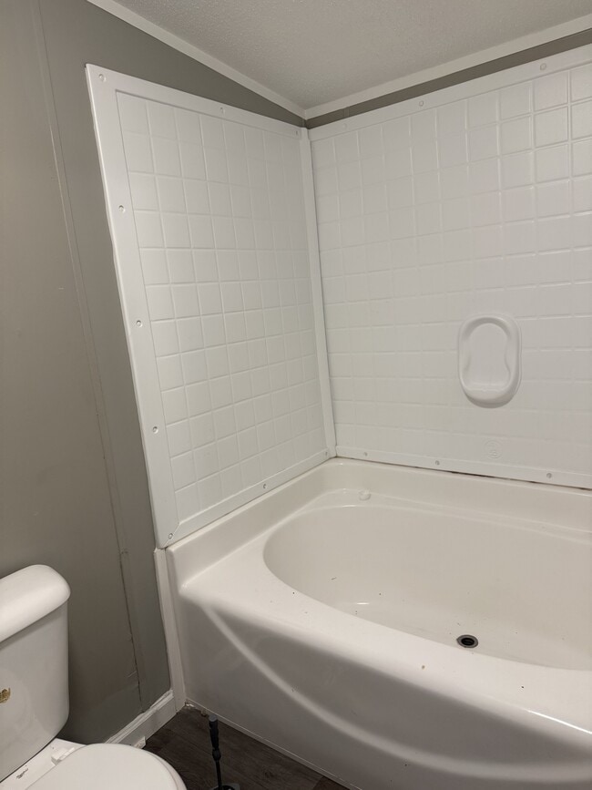 3131 S Oliver Dr in Florence, SC - Building Photo - Building Photo