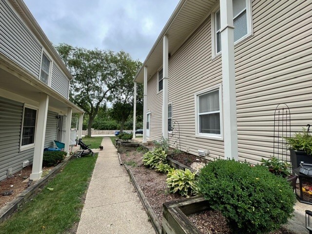 551 Sidney Ave in Glendale Heights, IL - Building Photo - Building Photo