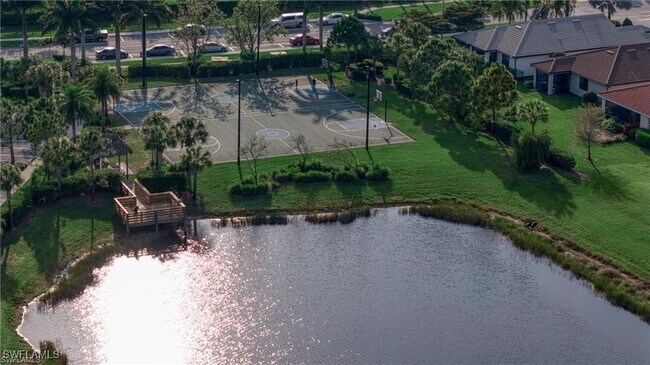 2656 Blossom Wy in Naples, FL - Building Photo - Building Photo