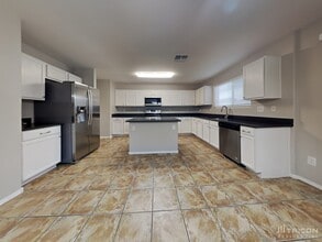 16959 W Central St in Surprise, AZ - Building Photo - Building Photo