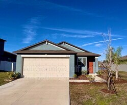 8538 40th Cir E in Parrish, FL - Building Photo