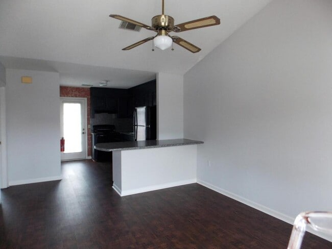 property at 140 Lanier Dr