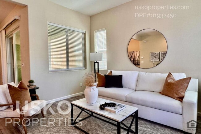 159 Alboran Sea Cir in Sacramento, CA - Building Photo - Building Photo