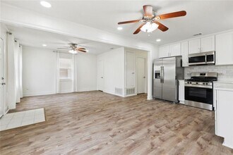 1112 Kent Ave in Metairie, LA - Building Photo - Building Photo