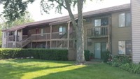 Glen Street Apartments in Grayslake, IL - Building Photo - Building Photo