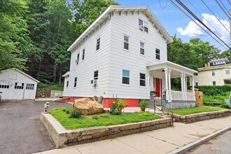 85 W Thames St in Norwich, CT - Building Photo - Building Photo
