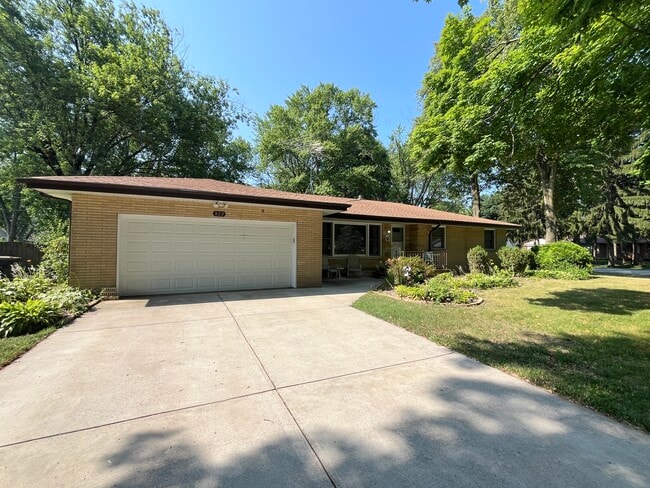 property at 822 Grant St