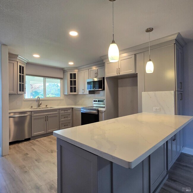 121 Sequoia Dr in Vacaville, CA - Building Photo - Building Photo