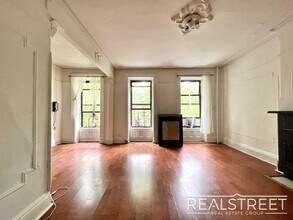 Charming 1 BED in Bed Stuy Brownstone! in Brooklyn, NY - Building Photo - Building Photo
