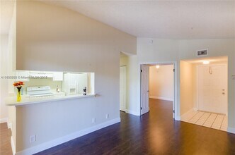 9855 Westview Dr in Coral Springs, FL - Building Photo - Building Photo