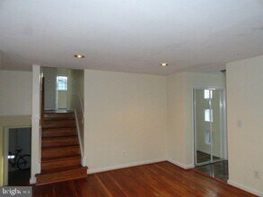 7821 Cayuga Ave in Bethesda, MD - Building Photo - Building Photo