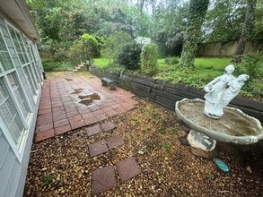 102 Ridgefield Dr in Lagrange, GA - Building Photo - Building Photo
