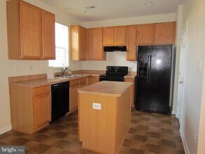 46010 Saltmarsh Dr in Lexington Park, MD - Building Photo - Building Photo