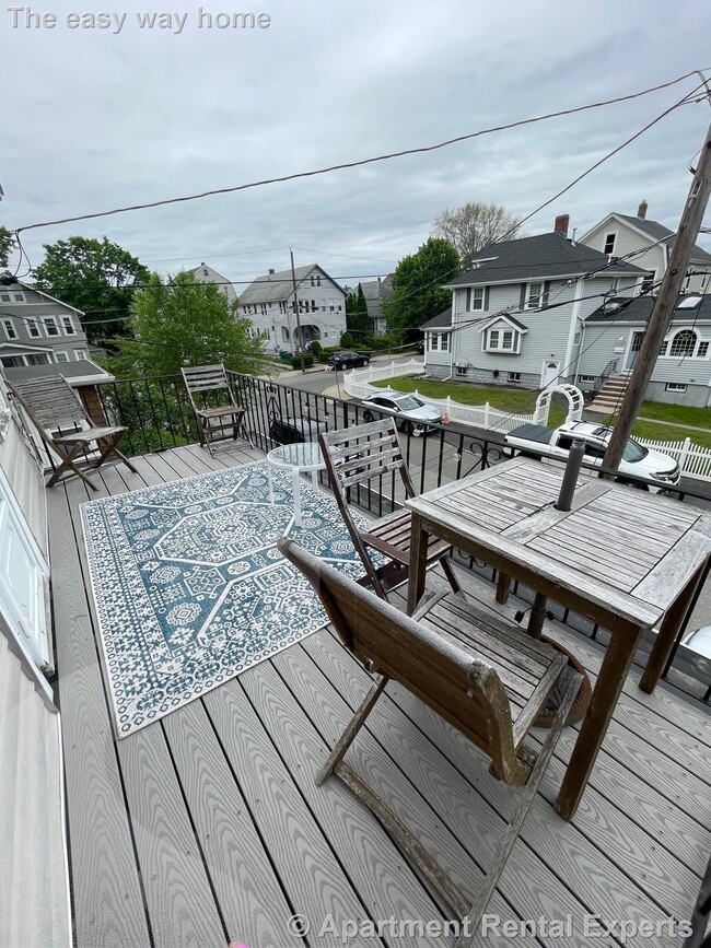 7 Doble Ave, Unit 2