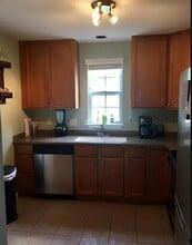 9805 Castain Dr in Raleigh, NC - Building Photo - Building Photo