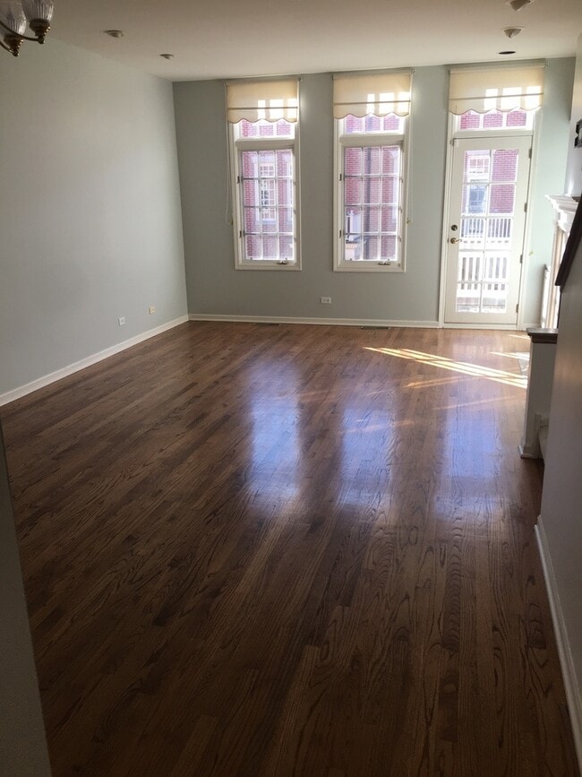 1410 W Wrightwood Ave in Chicago, IL - Building Photo - Building Photo