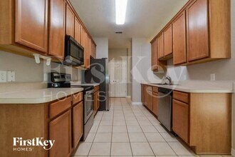 1341 Banbridge Drive in Kissimmee, FL - Foto de edificio - Building Photo