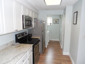 3022 Alcazar Pl in Palm Beach Gardens, FL - Building Photo - Building Photo