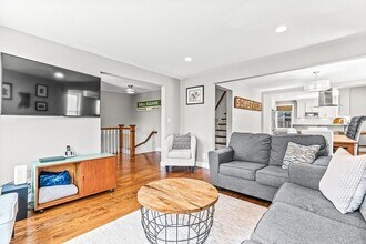 127 Josephine Ave, Unit A in Somerville, MA - Building Photo - Building Photo