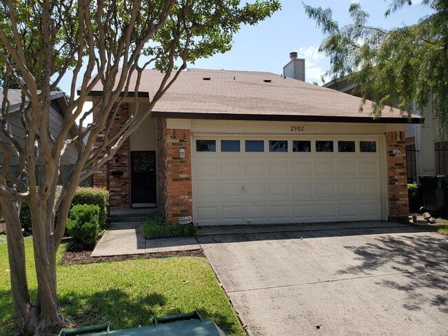 2902 Southern Cross Dr