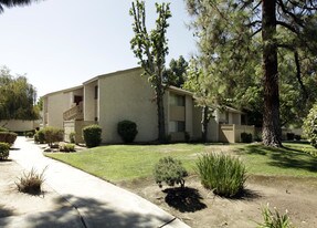 The Californian Apartments in Bakersfield, CA - Building Photo