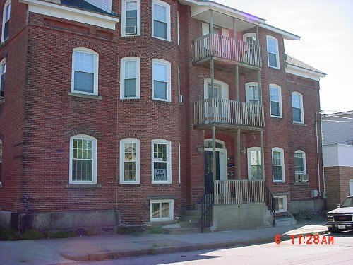 133 River St in Woonsocket, RI - Foto de edificio - Building Photo