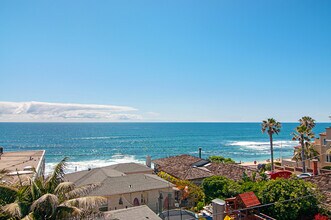 229 Nautilus St in San Diego, CA - Building Photo - Building Photo