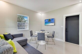 5530 NW 5th Ave in Miami, FL - Building Photo - Building Photo