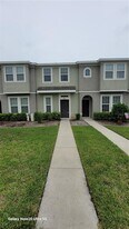 8814 Walnut Gable Ct in Riverview, FL - Building Photo