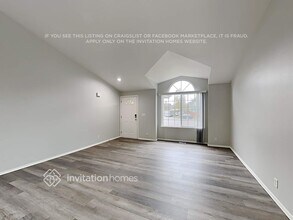 15630 Canby Dr in Monroe, WA - Foto de edificio - Building Photo