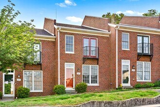 497 N 1st St in Clarksville, TN - Building Photo - Building Photo