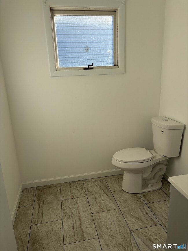 344 Colman St in New London, CT - Building Photo - Building Photo