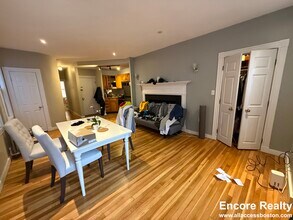 82 Phillips St in Boston, MA - Building Photo - Building Photo