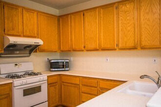 6020 Paseo Airoso in Carlsbad, CA - Building Photo - Building Photo