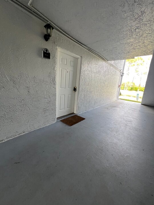 13545 Eagle Ridge Dr, Unit 814 in Ft. Myers, FL - Building Photo