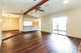 7317 Bramblewood Dr in Port Richey, FL - Building Photo - Building Photo