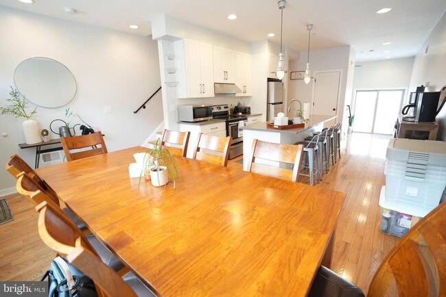 341 Cantrell St in Philadelphia, PA - Building Photo - Building Photo