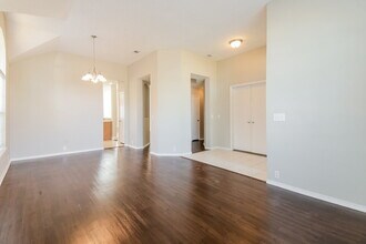 742 River Oak Way in Lake Dallas, TX - Building Photo - Building Photo