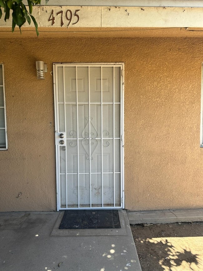 property at 4795 E Ashlan Ave