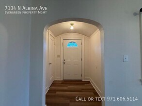 7134 N Albina Ave in Portland, OR - Building Photo - Building Photo