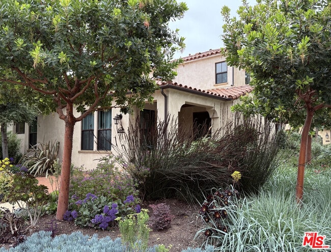 5441 Tree Farm Ln in Santa Barbara, CA - Building Photo - Building Photo