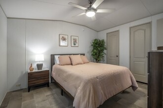 159 Sugar Maple Ln in Kilgore, TX - Foto de edificio - Building Photo