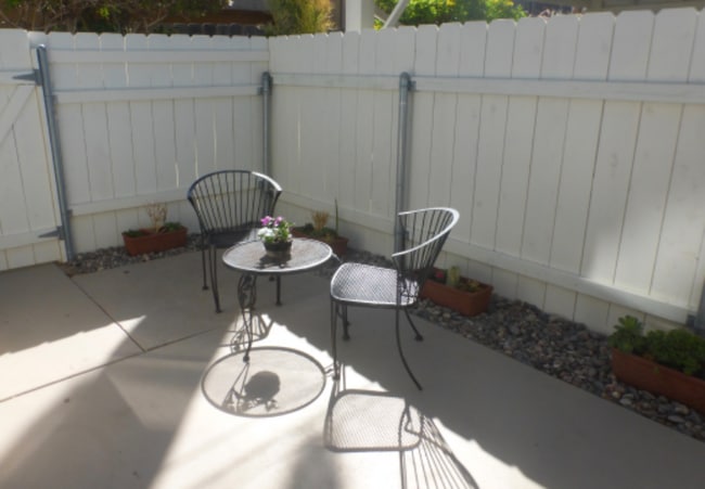350 Chestnut Ave in Carlsbad, CA - Building Photo - Building Photo