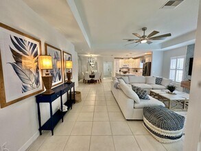 798 107th Ave N in Naples, FL - Building Photo - Building Photo