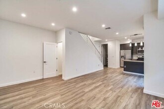 14822 Magnolia Blvd in Los Angeles, CA - Building Photo - Building Photo