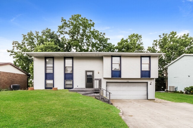 property at 1800 Augusta Blvd