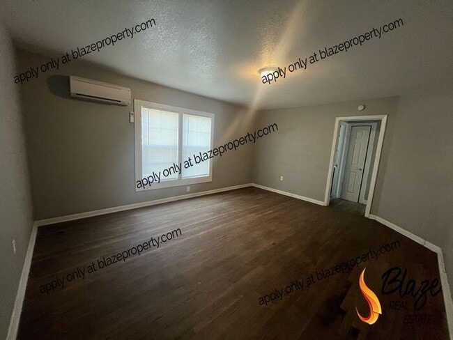 property at 1403 Boyd St